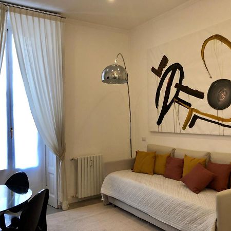Casa Alberto Da Giussano, Elegante Bilocale In Centro Con Balcone Sul Parco Milano Eksteriør bilde