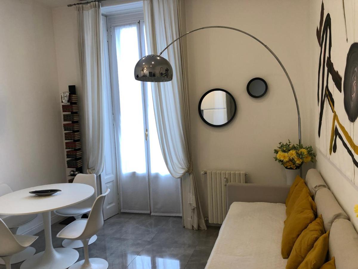 Casa Alberto Da Giussano, Elegante Bilocale In Centro Con Balcone Sul Parco Milano Eksteriør bilde