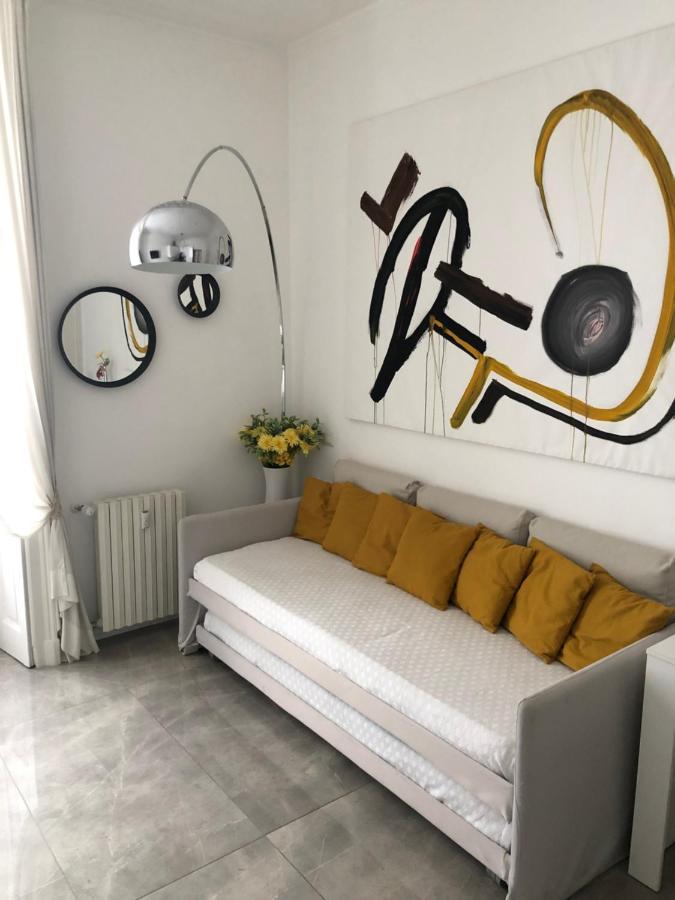 Casa Alberto Da Giussano, Elegante Bilocale In Centro Con Balcone Sul Parco Milano Eksteriør bilde